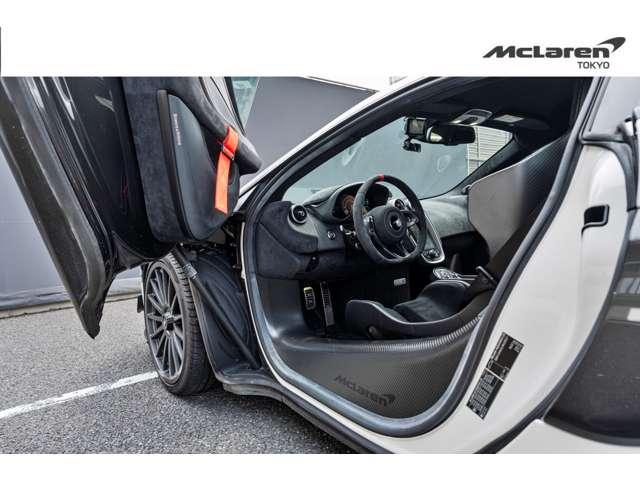 ６２０Ｒ ３．８　認定２年保証　認定中古車　クルーズコントロール　過給器設定モデル　ナビ　ミュージックプレイヤー接続可　スマートキー　ＬＥＤヘッドライト（22枚目）