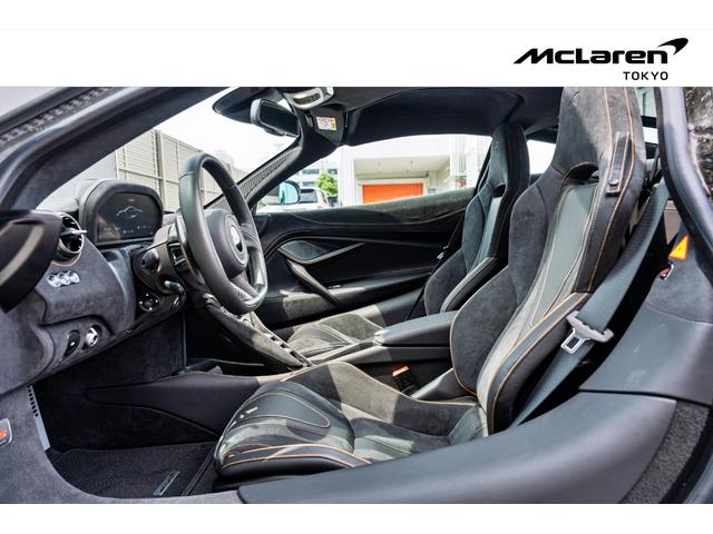 ７２０Ｓ パフォーマンス　認定中古車　クルーズコントロール　障害物センサー　ナビ　ミュージックプレイヤー接続可　ＥＴＣ　パワーシート　ＬＥＤヘッドライト　ジェットブラックナッパレザー　カーボンブラックアルカンタラ（3枚目）