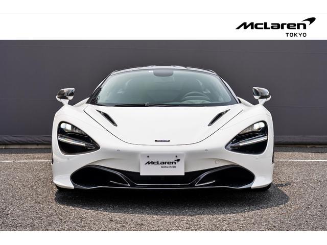７２０Ｓ パフォーマンス　認定中古車　クルーズコントロール　障害物センサー　ナビ　ミュージックプレイヤー接続可　ＥＴＣ　パワーシート　ＬＥＤヘッドライト　ジェットブラックナッパレザー　カーボンブラックアルカンタラ（4枚目）