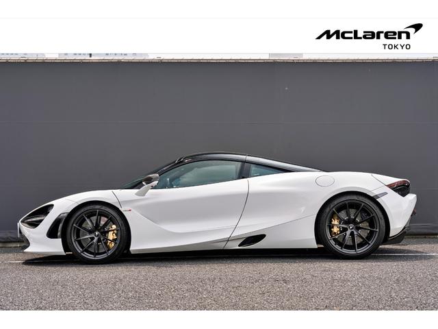 ７２０Ｓ パフォーマンス　認定中古車　クルーズコントロール　障害物センサー　ナビ　ミュージックプレイヤー接続可　ＥＴＣ　パワーシート　ＬＥＤヘッドライト　ジェットブラックナッパレザー　カーボンブラックアルカンタラ（8枚目）