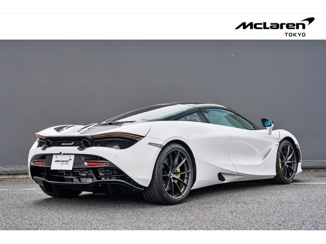 ７２０Ｓ パフォーマンス　認定中古車　クルーズコントロール　障害物センサー　ナビ　ミュージックプレイヤー接続可　ＥＴＣ　パワーシート　ＬＥＤヘッドライト　ジェットブラックナッパレザー　カーボンブラックアルカンタラ（13枚目）