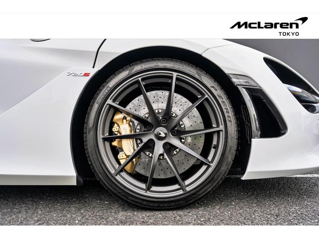 ７２０Ｓ パフォーマンス　認定中古車　クルーズコントロール　障害物センサー　ナビ　ミュージックプレイヤー接続可　ＥＴＣ　パワーシート　ＬＥＤヘッドライト　ジェットブラックナッパレザー　カーボンブラックアルカンタラ（18枚目）