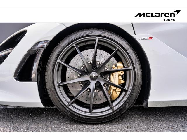 ７２０Ｓ パフォーマンス　認定中古車　クルーズコントロール　障害物センサー　ナビ　ミュージックプレイヤー接続可　ＥＴＣ　パワーシート　ＬＥＤヘッドライト　ジェットブラックナッパレザー　カーボンブラックアルカンタラ（19枚目）