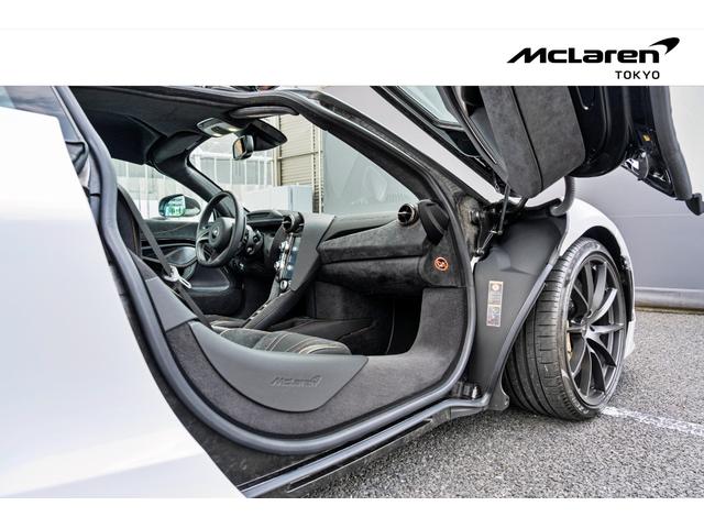 ７２０Ｓ パフォーマンス　認定中古車　クルーズコントロール　障害物センサー　ナビ　ミュージックプレイヤー接続可　ＥＴＣ　パワーシート　ＬＥＤヘッドライト　ジェットブラックナッパレザー　カーボンブラックアルカンタラ（28枚目）