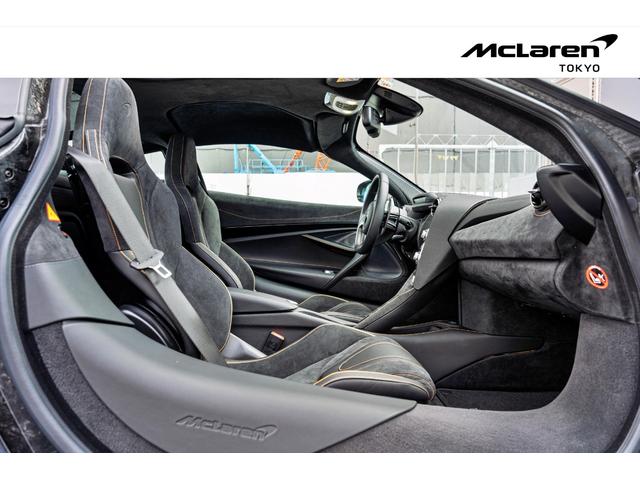 ７２０Ｓ パフォーマンス　認定中古車　クルーズコントロール　障害物センサー　ナビ　ミュージックプレイヤー接続可　ＥＴＣ　パワーシート　ＬＥＤヘッドライト　ジェットブラックナッパレザー　カーボンブラックアルカンタラ（29枚目）