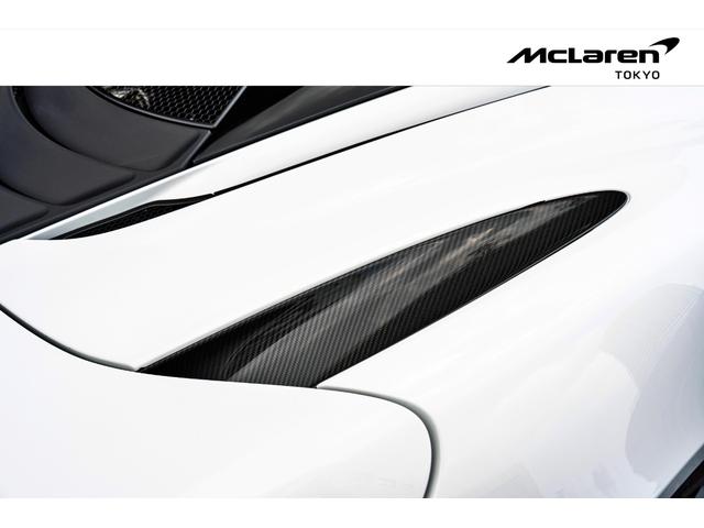 ７２０Ｓ パフォーマンス　認定中古車　クルーズコントロール　障害物センサー　ナビ　ミュージックプレイヤー接続可　ＥＴＣ　パワーシート　ＬＥＤヘッドライト　ジェットブラックナッパレザー　カーボンブラックアルカンタラ（35枚目）