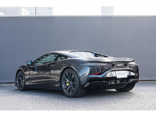 アルトゥーラ ベースグレード　Ｐｌａｔｅｒｕｘ／Ｖｉｓｏｎ　Ｄｏｖｅ　Ｇｒｅｙ　＆Ｂｌａｃｋ　エリートペイント／エキゾースト＆ホットヴィー：ステルス／カーボンファイバーインテリアパック（9枚目）