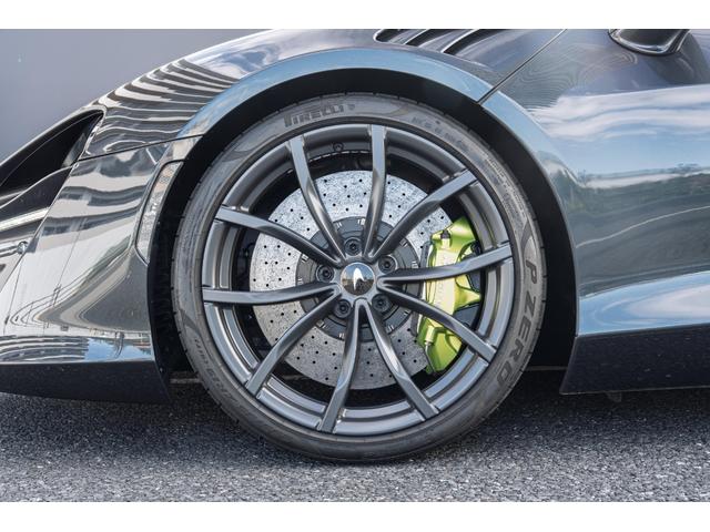 アルトゥーラ ベースグレード　Ｐｌａｔｅｒｕｘ／Ｖｉｓｏｎ　Ｄｏｖｅ　Ｇｒｅｙ　＆Ｂｌａｃｋ　エリートペイント／エキゾースト＆ホットヴィー：ステルス／カーボンファイバーインテリアパック（16枚目）