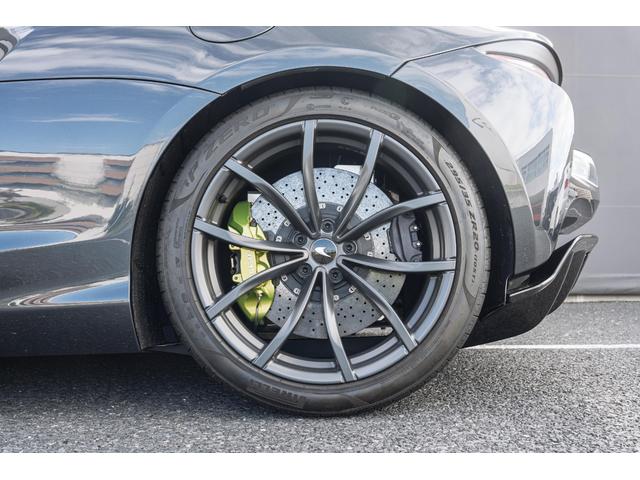 アルトゥーラ ベースグレード　Ｐｌａｔｅｒｕｘ／Ｖｉｓｏｎ　Ｄｏｖｅ　Ｇｒｅｙ　＆Ｂｌａｃｋ　エリートペイント／エキゾースト＆ホットヴィー：ステルス／カーボンファイバーインテリアパック（17枚目）