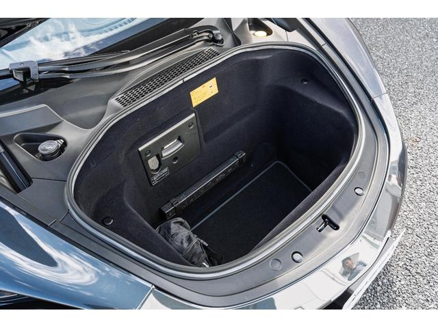 アルトゥーラ ベースグレード　Ｐｌａｔｅｒｕｘ／Ｖｉｓｏｎ　Ｄｏｖｅ　Ｇｒｅｙ　＆Ｂｌａｃｋ　エリートペイント／エキゾースト＆ホットヴィー：ステルス／カーボンファイバーインテリアパック（21枚目）