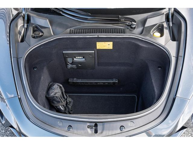 アルトゥーラ ベースグレード　Ｐｌａｔｅｒｕｘ／Ｖｉｓｏｎ　Ｄｏｖｅ　Ｇｒｅｙ　＆Ｂｌａｃｋ　エリートペイント／エキゾースト＆ホットヴィー：ステルス／カーボンファイバーインテリアパック（22枚目）