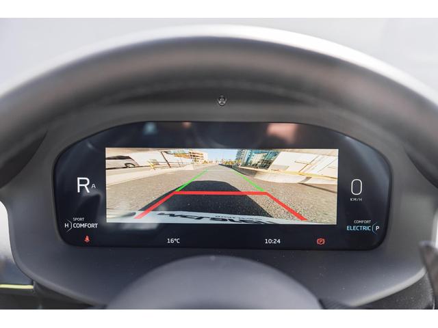 アルトゥーラ ベースグレード　Ｐｌａｔｅｒｕｘ／Ｖｉｓｏｎ　Ｄｏｖｅ　Ｇｒｅｙ　＆Ｂｌａｃｋ　エリートペイント／エキゾースト＆ホットヴィー：ステルス／カーボンファイバーインテリアパック（32枚目）