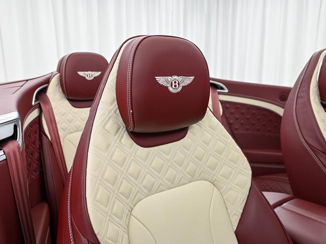 コンチネンタル 　ＧＴ　Ｖ８　Ｃｏｎｖｅｒｔｉｂｌｅ　ベントレー認定中古車　メーカー保証付　ベントレー　ケアプログラム　ベントレー　エマージェンシーアシスタンス　ＣＥＲＴＩＦＩＥＤ　ＢＹ　ＢＥＮＴＬＥＹ（11枚目）