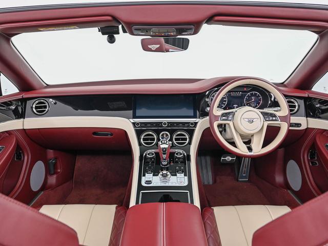コンチネンタル 　ＧＴ　Ｖ８　Ｃｏｎｖｅｒｔｉｂｌｅ　ベントレー認定中古車　メーカー保証付　ベントレー　ケアプログラム　ベントレー　エマージェンシーアシスタンス　ＣＥＲＴＩＦＩＥＤ　ＢＹ　ＢＥＮＴＬＥＹ（12枚目）
