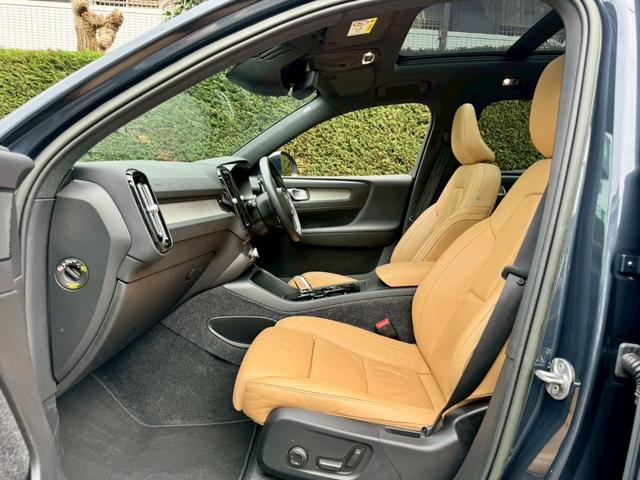 ＸＣ４０ Ｂ４　ＡＷＤ　インスクリプション　４ＷＤ　１オーナー　サンルーフ　ハーマンカードン（13枚目）