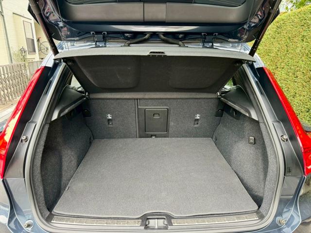 ＸＣ４０ Ｂ４　ＡＷＤ　インスクリプション　４ＷＤ　１オーナー　サンルーフ　ハーマンカードン（21枚目）