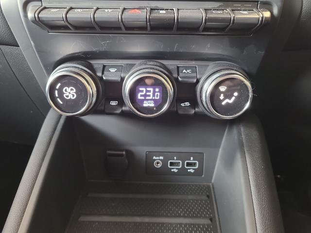 キャプチャー インテンス オートクルーズコントロール アルミホイール スマートキー アイドリングストップ シートヒーター USB ミュージックプレイヤー接続可(5枚目)