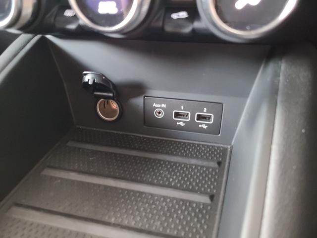 キャプチャー インテンス オートクルーズコントロール アルミホイール スマートキー アイドリングストップ シートヒーター USB ミュージックプレイヤー接続可(6枚目)