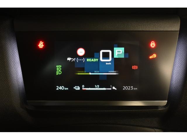 Ｅ－Ｃ４ シャイン　レザーシート　サンルーフ　ヘッドアップディスプレイ　シートヒーター　ステアリングヒーター　ＥＴＣ　ｃａｒｐｌａｙ　アンドロイドオート対応（13枚目）