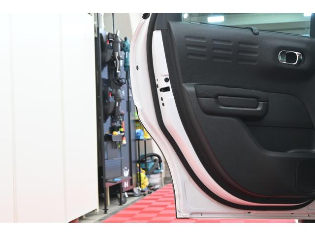 Ｃ３ エアクロス シャイン　１オナ　クルコン　アクティブセーフティブレーキ　ＢＳＭ　Ｐスタ　ＥＣＯ機能　ファブリック＆ブラックレザーシート　純正７インチタッチスクリーン　Ｃａｒｐｌａｙ　Ｂカメラ　ＬＥＤライト　２年保証付（25枚目）