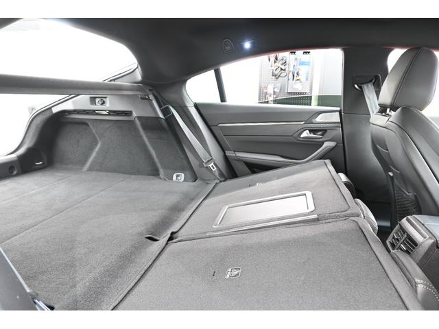 ５０８ ＧＴハイブリッド　黒革シート　ＡＣＣ　ＬＫＡ　ＢＳＭ　パドルシフト　純正ナビ　Ｃａｒｐｌａｙ　３６０°カメラ　アクティブセーフティブレーキ　シートヒーター　ＬＥＤヘッドライト　オートトランク　１８インチＡＷ　２年保証付（32枚目）