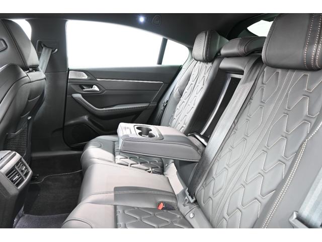 ５０８ ＧＴハイブリッド　黒革シート　ＡＣＣ　ＬＫＡ　ＢＳＭ　パドルシフト　純正ナビ　Ｃａｒｐｌａｙ　３６０°カメラ　アクティブセーフティブレーキ　シートヒーター　ＬＥＤヘッドライト　オートトランク　１８インチＡＷ　２年保証付（34枚目）