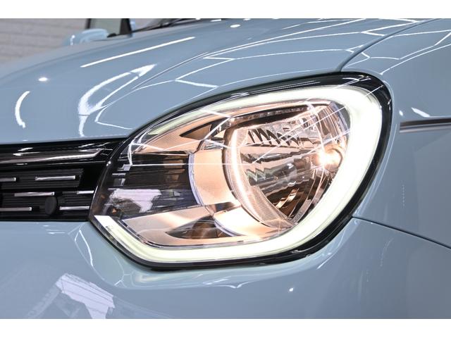 トゥインゴ インテンス　レザー調×ファブリックコンビシート　シートヒーター　レーンキープＡ　純正タッチスクリーン　ＢＴオーディオ＆通話　Ｃａｒｐｌａｙ　Ｂカメラ　純正１６インチＡＷ　２年保証付（22枚目）