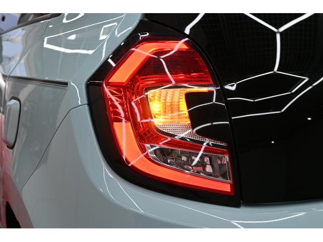 トゥインゴ インテンス　レザー調×ファブリックコンビシート　シートヒーター　レーンキープＡ　純正タッチスクリーン　ＢＴオーディオ＆通話　Ｃａｒｐｌａｙ　Ｂカメラ　純正１６インチＡＷ　２年保証付（40枚目）