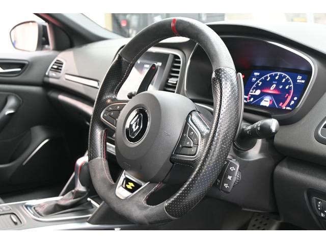 メガーヌ ルノー　スポール　ＡＣＣ　ＬＫＡ　アクティブエマージェンシーブレーキ　専用アルカンタラシート　純正タッチモニター　Ｃａｒｐｌａｙ　Ｂカメラ　純正１９インチＡＷ　ブレンボキャリパー　ＬＥＤヘッドライト　２年保証付（28枚目）