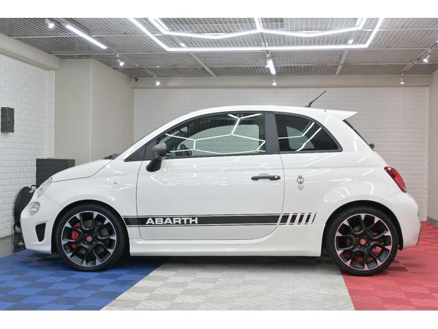 アバルト595 コンペティツィオーネ 左H 5MT Sabeltブラウンスポーツシート レコードモンツァ 純正タッチスクリーン Carplay ブレンボレッドキャリパー カーボンスカッフプレート 純正17インチAW 2年保証付(37枚目)