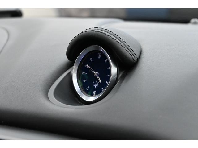 ギブリ S グランスポーツ ネリッシモ&ドライバーアシスタンスPKG ACC 黒革 純正ナビ フルセグ 全周囲カメラ CarPlay harman/kadrdon フットトランクオープナー ウラーノ20インチAW 2年保証付(21枚目)