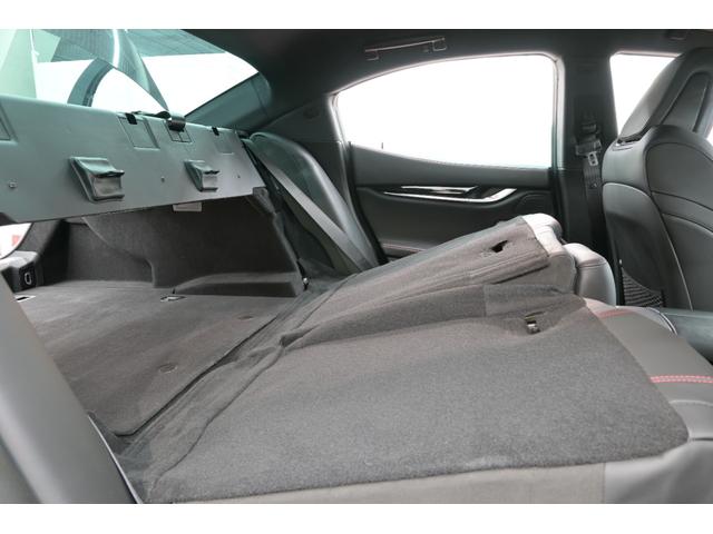 ギブリ S グランスポーツ ネリッシモ&ドライバーアシスタンスPKG ACC 黒革 純正ナビ フルセグ 全周囲カメラ CarPlay harman/kadrdon フットトランクオープナー ウラーノ20インチAW 2年保証付(31枚目)