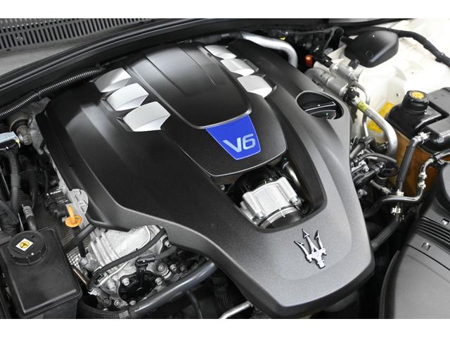 ギブリ S Q4 スポーツPKG21 Pスタ 黒革 純正ナビ フルセグ BTオーディオ&TEL Bカメラ クルコン harman/kardon チターノ21インチAW シフトパドル スポーツサスペンション 2年保証付(9枚目)