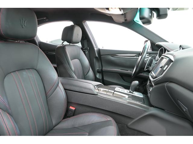 ギブリ S Q4 スポーツPKG21 Pスタ 黒革 純正ナビ フルセグ BTオーディオ&TEL Bカメラ クルコン harman/kardon チターノ21インチAW シフトパドル スポーツサスペンション 2年保証付(29枚目)