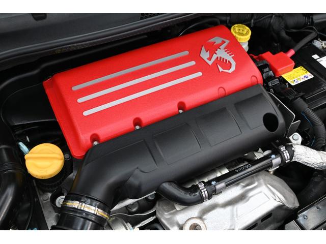 アバルト５９５ コンペティツィオーネ　左Ｈ　Ｓａｂｅｌｔブラウンスポーツシート　レコードモンツァ　純正７インチタッチスクリーン　ＣａｒＰｌａｙ　リアコーナーセンサー　純正１７インチＡＷ　ＳＰＯＲＴモード　２年保証付（10枚目）