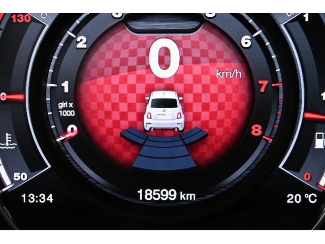 アバルト５９５ コンペティツィオーネ　左Ｈ　Ｓａｂｅｌｔブラウンスポーツシート　レコードモンツァ　純正７インチタッチスクリーン　ＣａｒＰｌａｙ　リアコーナーセンサー　純正１７インチＡＷ　ＳＰＯＲＴモード　２年保証付（20枚目）