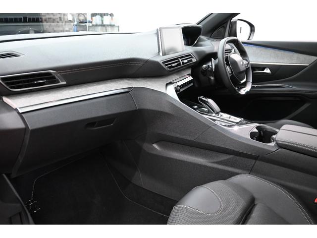 3008 GTハイブリッド4 1オーナー 後期モデル アクティブセーフティブレーキ ハーフ革 パノラマサンルーフ 純正タッチスクリーン CarPlay パノラマビューカメラ 純正18AW ブラインドスポットモニター 2年保証付(5枚目)