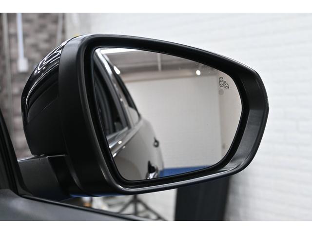 3008 GTハイブリッド4 1オーナー 後期モデル アクティブセーフティブレーキ ハーフ革 パノラマサンルーフ 純正タッチスクリーン CarPlay パノラマビューカメラ 純正18AW ブラインドスポットモニター 2年保証付(12枚目)