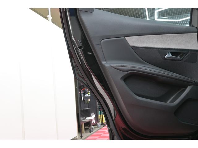 3008 GTハイブリッド4 1オーナー 後期モデル アクティブセーフティブレーキ ハーフ革 パノラマサンルーフ 純正タッチスクリーン CarPlay パノラマビューカメラ 純正18AW ブラインドスポットモニター 2年保証付(25枚目)