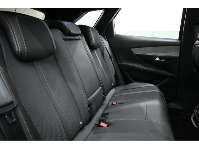 3008 GTハイブリッド4 1オーナー 後期モデル アクティブセーフティブレーキ ハーフ革 パノラマサンルーフ 純正タッチスクリーン CarPlay パノラマビューカメラ 純正18AW ブラインドスポットモニター 2年保証付(30枚目)