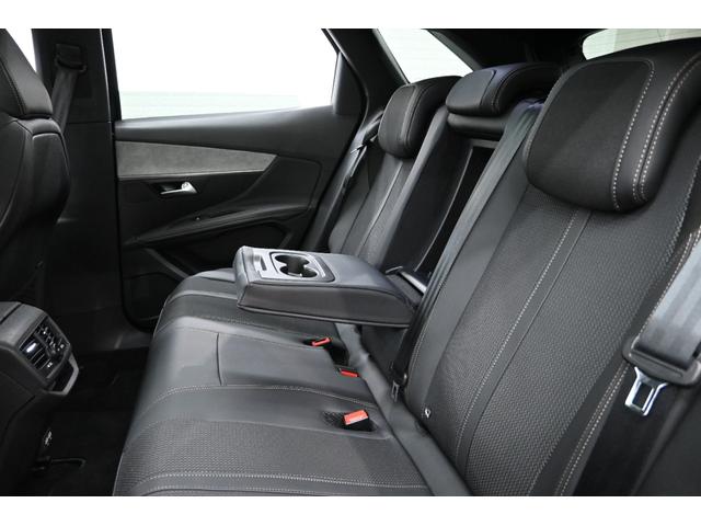 3008 GTハイブリッド4 1オーナー 後期モデル アクティブセーフティブレーキ ハーフ革 パノラマサンルーフ 純正タッチスクリーン CarPlay パノラマビューカメラ 純正18AW ブラインドスポットモニター 2年保証付(33枚目)