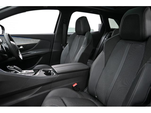 3008 GTハイブリッド4 1オーナー 後期モデル アクティブセーフティブレーキ ハーフ革 パノラマサンルーフ 純正タッチスクリーン CarPlay パノラマビューカメラ 純正18AW ブラインドスポットモニター 2年保証付(34枚目)