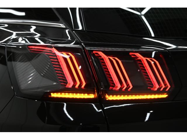 3008 GTハイブリッド4 1オーナー 後期モデル アクティブセーフティブレーキ ハーフ革 パノラマサンルーフ 純正タッチスクリーン CarPlay パノラマビューカメラ 純正18AW ブラインドスポットモニター 2年保証付(42枚目)