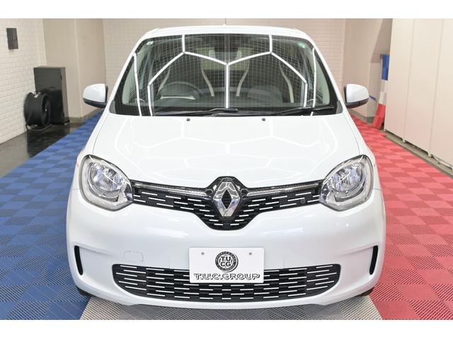 トゥインゴ バイブス 1オーナー 特別仕様車 専用ファブリックシート シートヒーター 純正タッチスクリーン CarPlay サブウーハー クルコン バックカメラ 専用16インチAW LEDヘッドライト 2年保証付(2枚目)