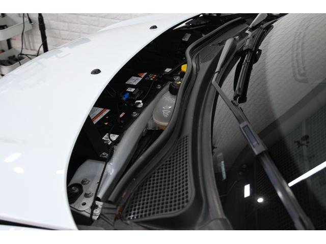 トゥインゴ バイブス 1オーナー 特別仕様車 専用ファブリックシート シートヒーター 純正タッチスクリーン CarPlay サブウーハー クルコン バックカメラ 専用16インチAW LEDヘッドライト 2年保証付(9枚目)