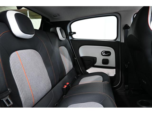 トゥインゴ バイブス 1オーナー 特別仕様車 専用ファブリックシート シートヒーター 純正タッチスクリーン CarPlay サブウーハー クルコン バックカメラ 専用16インチAW LEDヘッドライト 2年保証付(30枚目)