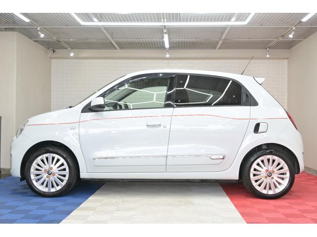 トゥインゴ バイブス 1オーナー 特別仕様車 専用ファブリックシート シートヒーター 純正タッチスクリーン CarPlay サブウーハー クルコン バックカメラ 専用16インチAW LEDヘッドライト 2年保証付(35枚目)