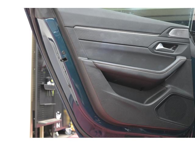 ５０８ ＧＴ　ブルーＨＤｉ　プレミアムレザーエディション　ＡＣＣ　ブラックナッパレザー　パノラマサンルーフ　純正タッチスクリーン　ＣａｒＰｌａｙ　３６０カメラ　ナビＴＶ　フルセグ　レーンキープＡ　フルパークアシスト　純正１８インチＡＷ　２年保証付（27枚目）