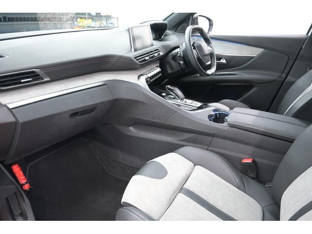 ３００８ ＧＴハイブリッド４　Ｐスタ　ＡＣＣ　ハーフ革　パノラマサンルーフ　純正タッチスクリーン　ナビＴＶ　ＣａｒＰｌａｙ　ＢＴオーディオ＆ＴＥＬ　バックカメラ　純正１８インチＡＷ　ＬＥＤライト　２年保証付（5枚目）