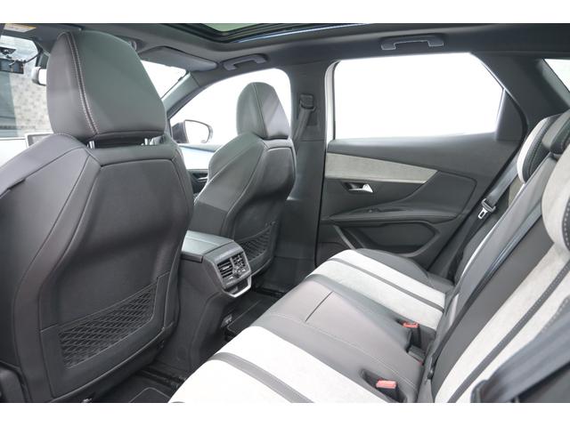 ３００８ ＧＴハイブリッド４　Ｐスタ　ＡＣＣ　ハーフ革　パノラマサンルーフ　純正タッチスクリーン　ナビＴＶ　ＣａｒＰｌａｙ　ＢＴオーディオ＆ＴＥＬ　バックカメラ　純正１８インチＡＷ　ＬＥＤライト　２年保証付（15枚目）